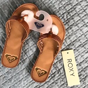Roxy sandals .